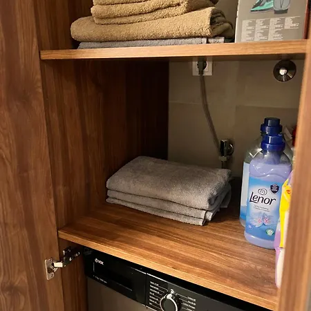 Exit Apartment