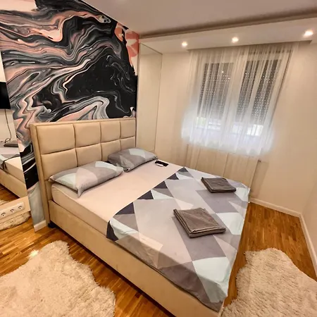 Exit Apartment